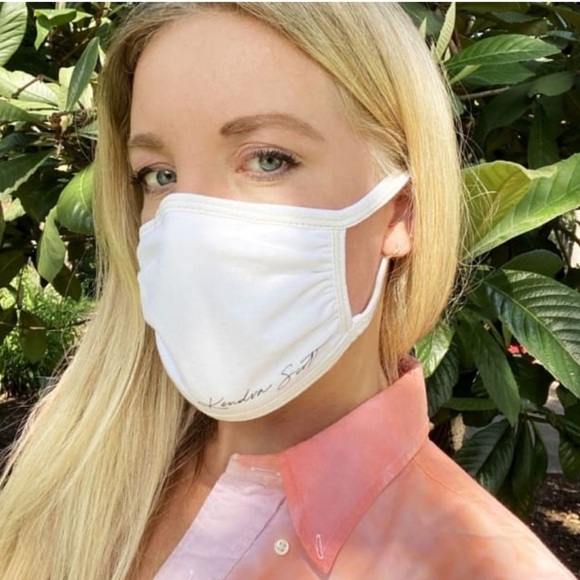 KENDRA SCOTT • Face Masks Set Of 3 - Picture 4 of 5